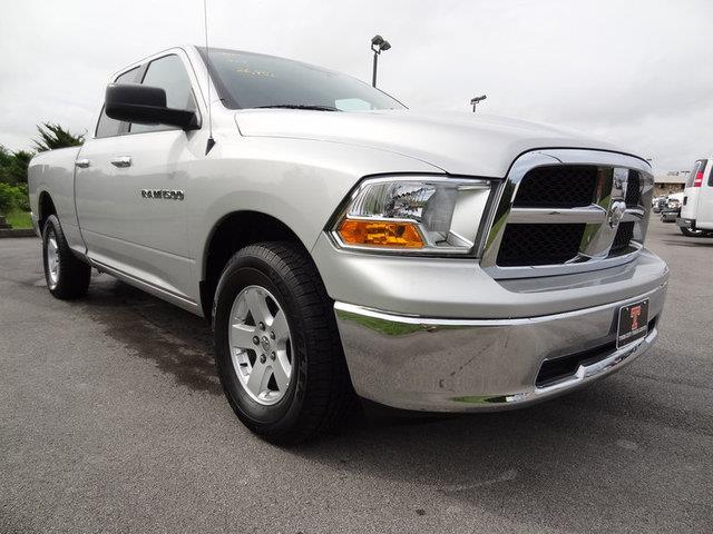 RAM Ram Pickup 2012 photo 2