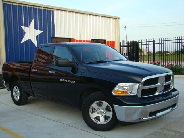 RAM Ram Pickup 2012 photo 2