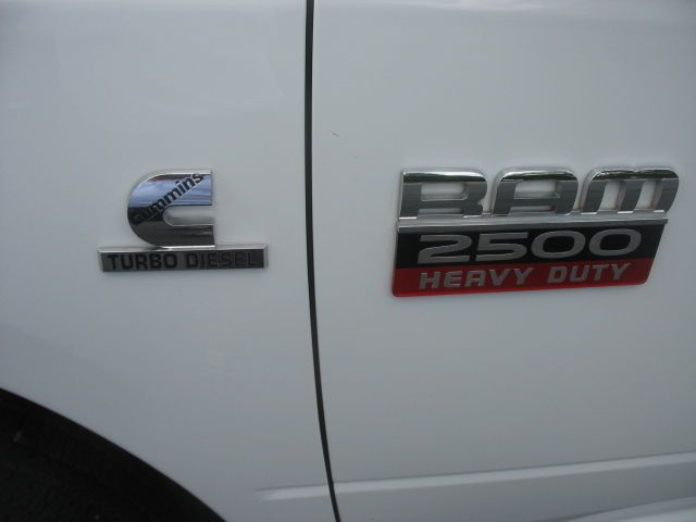 RAM Ram Pickup 2012 photo 19