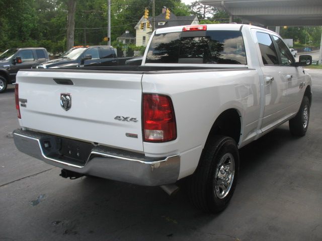 RAM Ram Pickup 2012 photo 9