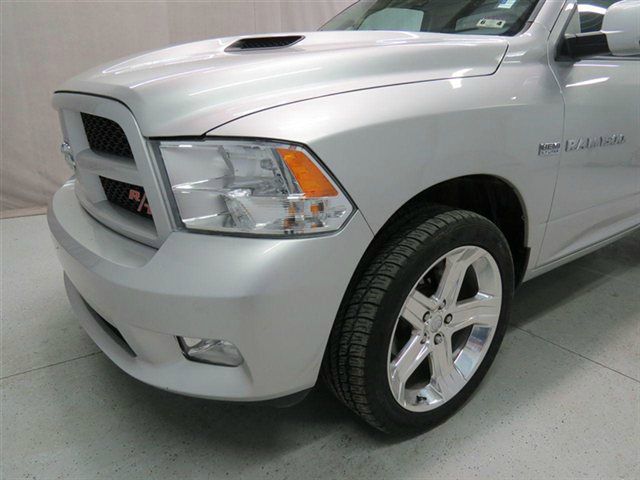 RAM Ram Pickup 2012 photo 1