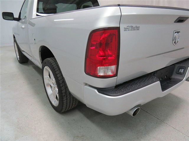 RAM Ram Pickup 2012 photo 15