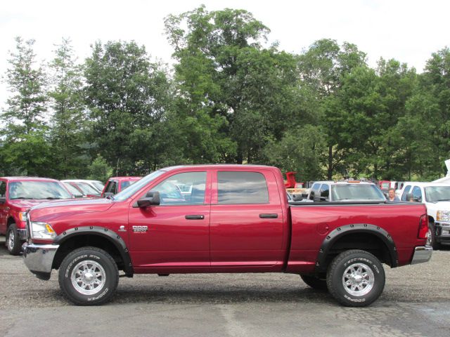 RAM Ram Pickup 2012 photo 2