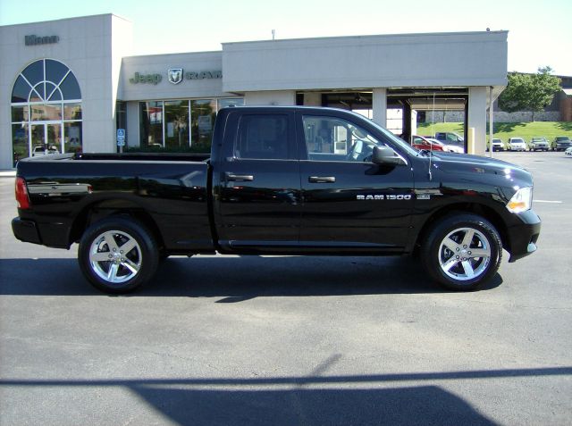 RAM Ram Pickup 2012 photo 1