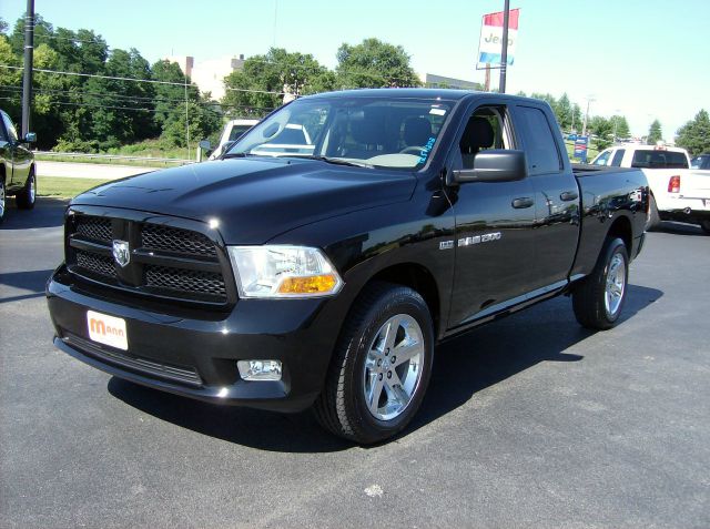 RAM Ram Pickup 2012 photo 4