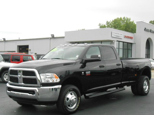 RAM Ram Pickup 2012 photo 2