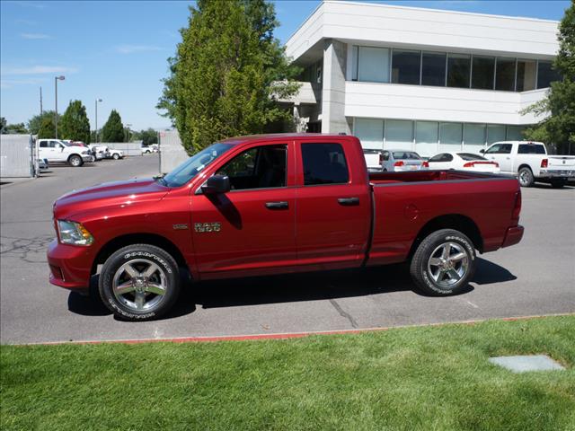 RAM Ram Pickup 2013 photo 1