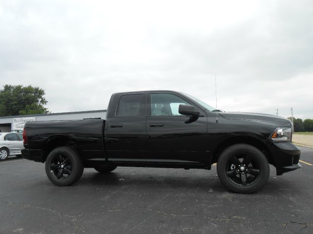 RAM Ram Pickup 2013 photo 1