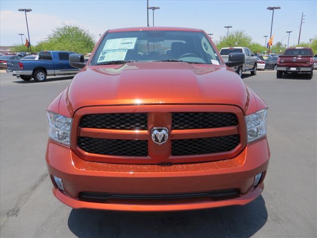 RAM Ram Pickup 2013 photo 3