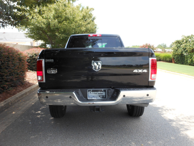 RAM Ram Pickup 2013 photo 1