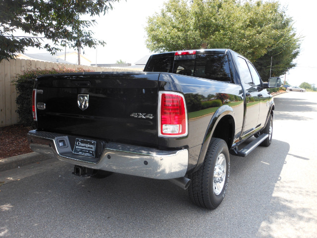 RAM Ram Pickup 2013 photo 2