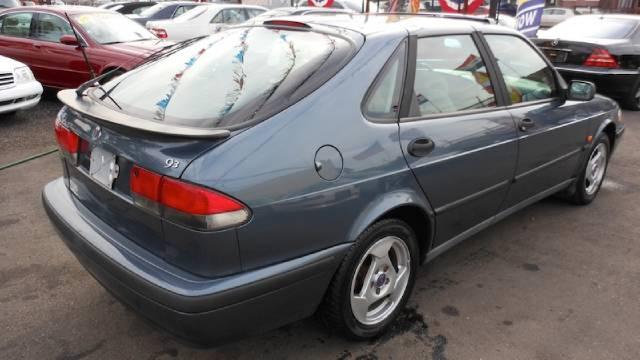 Saab 9-3 1999 photo 1