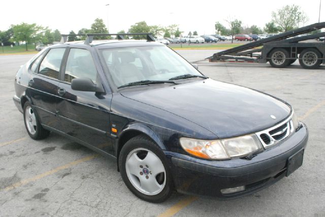 Saab 9-3 1999 photo 3