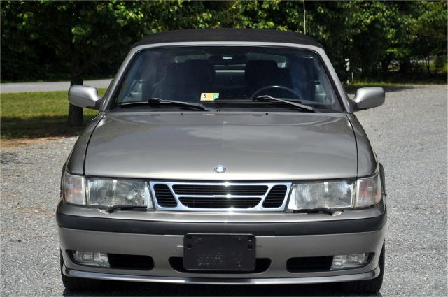 Saab 9-3 2002 photo 1