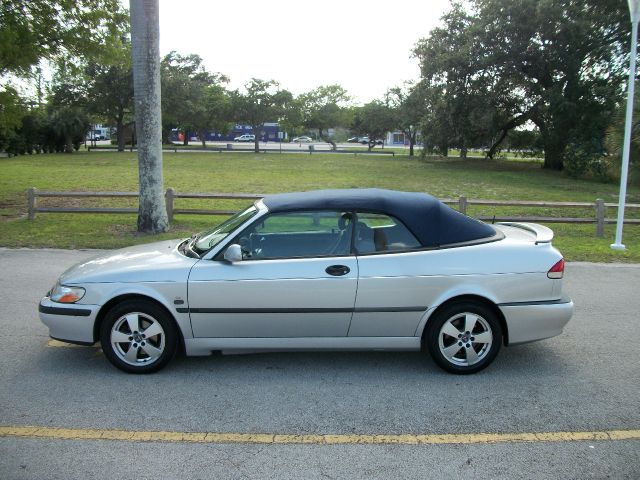 Saab 9-3 Convertible Convertible