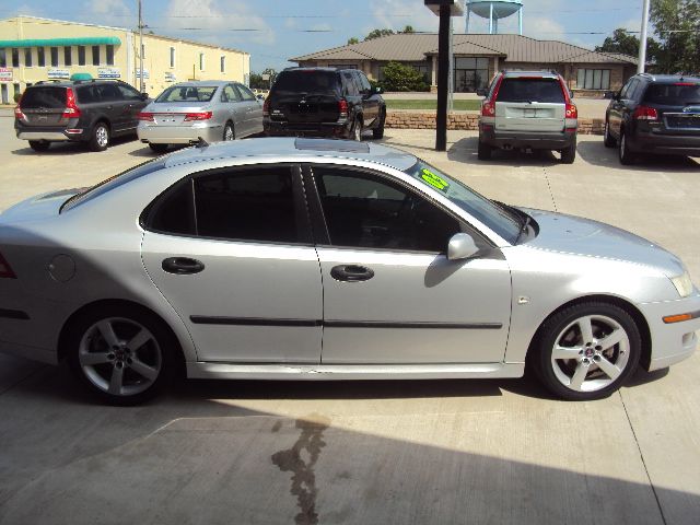 Saab 9-3 Graduate Sedan