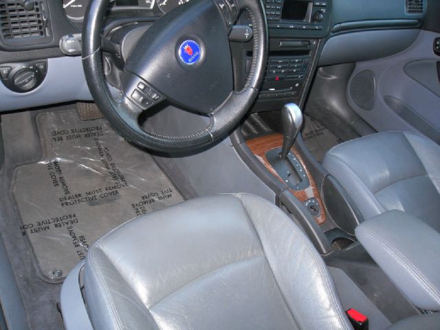 Saab 9-3 2004 photo 3