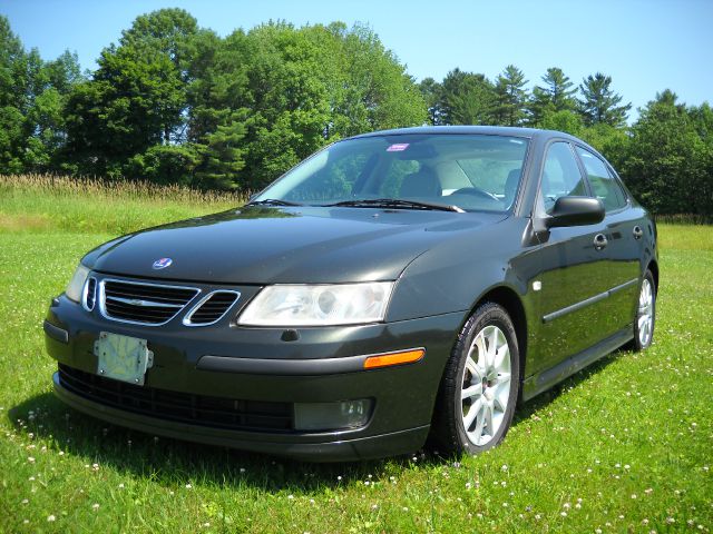 Saab 9-3 2004 photo 3