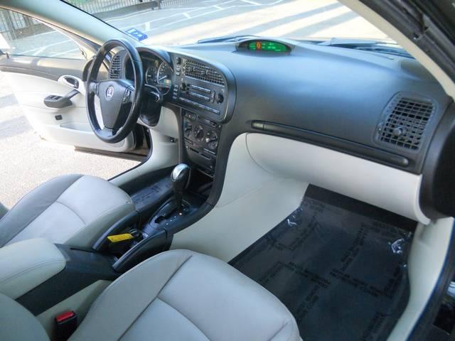 Saab 9-3 2005 photo 3