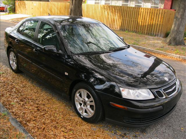 Saab 9-3 2005 photo 2