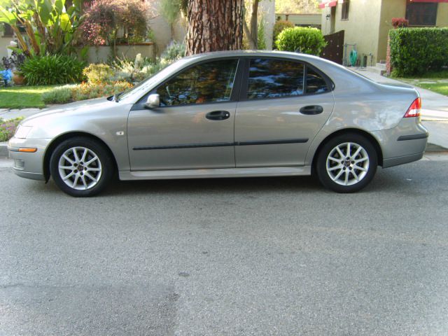 Saab 9-3 Loaded W/ Nav Sedan