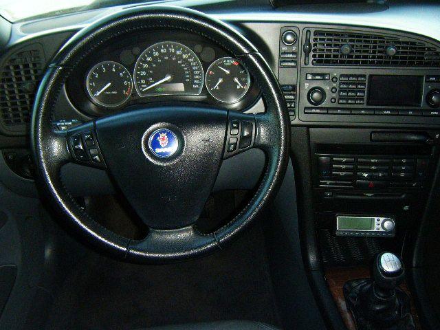 Saab 9-3 2005 photo 2