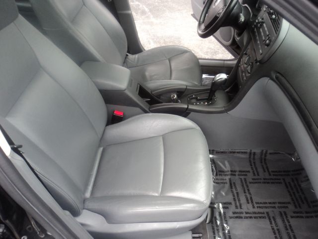 Saab 9-3 2005 photo 9