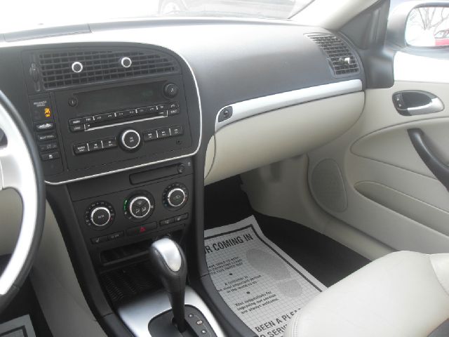 Saab 9-3 2007 photo 2