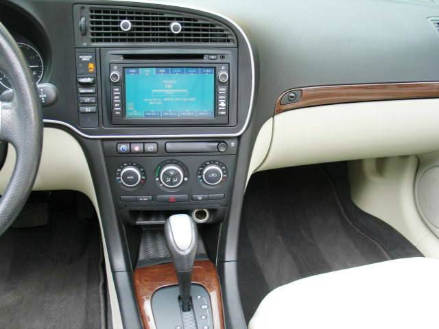 Saab 9-3 2008 photo 12