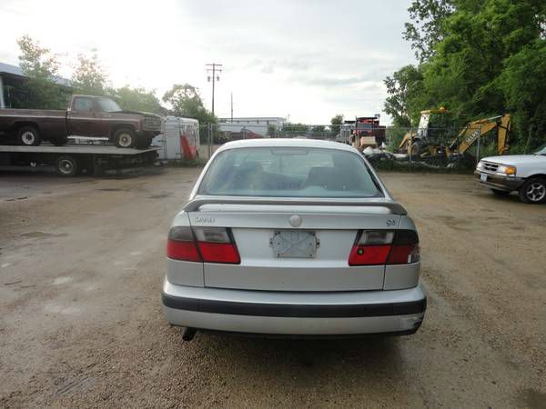 Saab 9-5 1999 photo 1