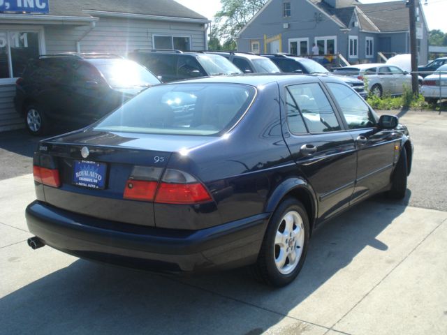 Saab 9-5 1999 photo 1