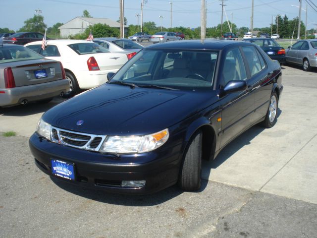 Saab 9-5 1999 photo 2