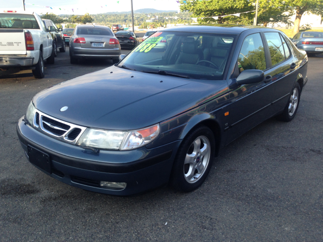 Saab 9-5 1999 photo 3