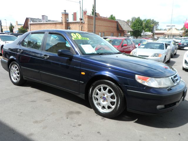 Saab 9-5 2000 photo 4