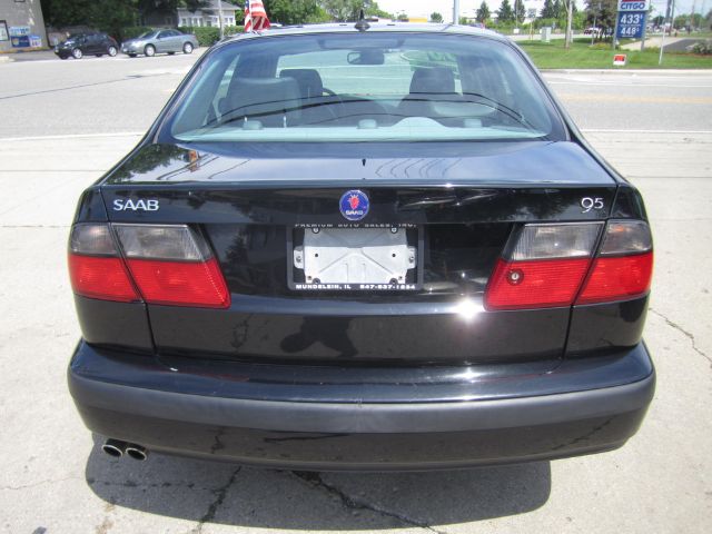 Saab 9-5 2001 photo 1