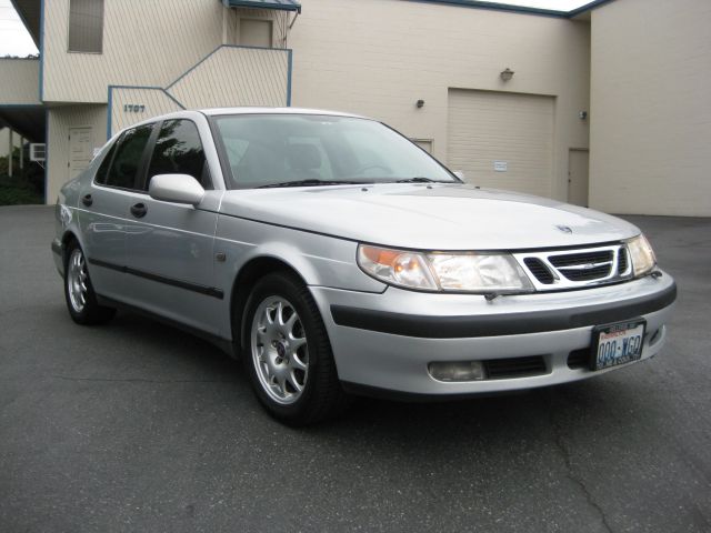 Saab 9-5 2001 photo 1