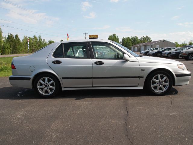 Saab 9-5 2001 photo 3