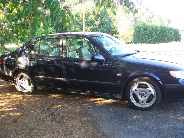 Saab 9-5 2001 photo 2