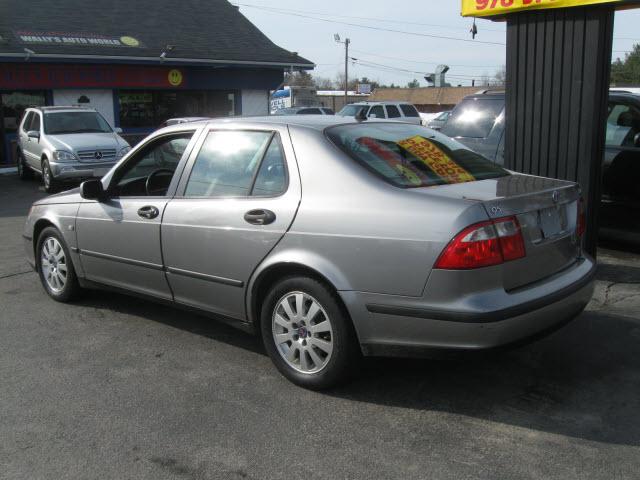 Saab 9-5 2002 photo 2