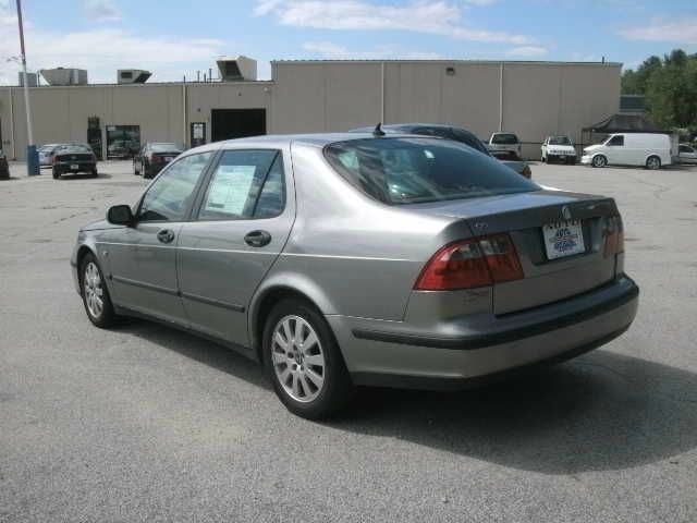 Saab 9-5 2002 photo 1