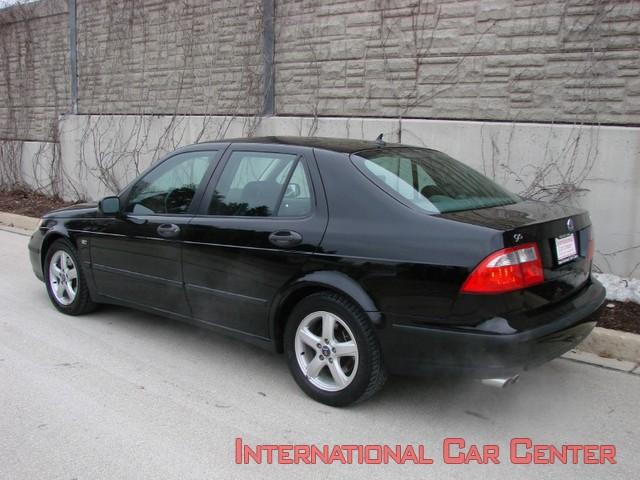 Saab 9-5 2002 photo 2