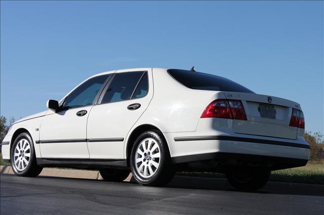 Saab 9-5 2002 photo 2