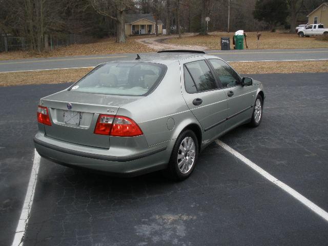 Saab 9-5 2002 photo 2