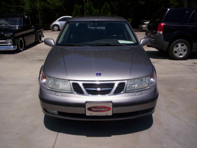 Saab 9-5 2002 photo 2