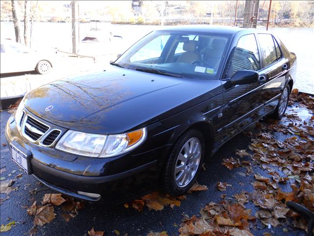 Saab 9-5 2002 photo 1