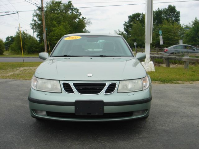 Saab 9-5 2002 photo 2