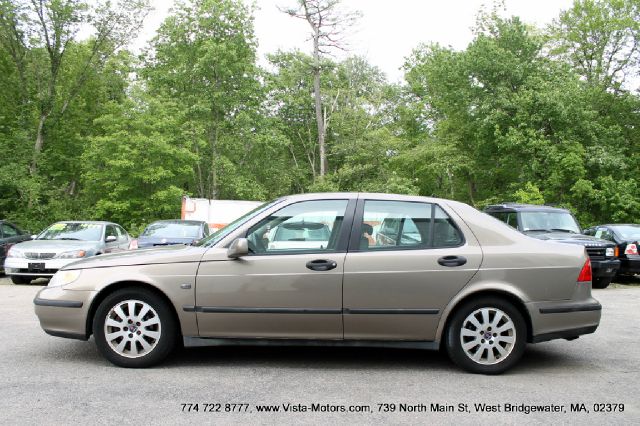 Saab 9-5 2002 photo 1