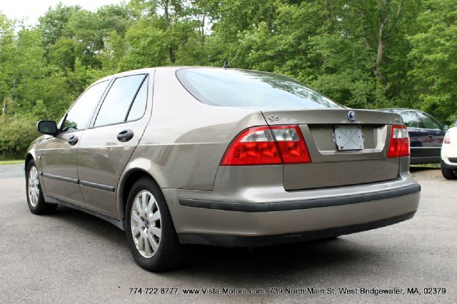 Saab 9-5 2002 photo 3