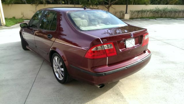 Saab 9-5 2003 photo 2