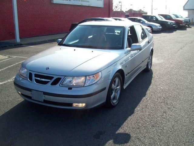 Saab 9-5 SR5 DLX Sedan